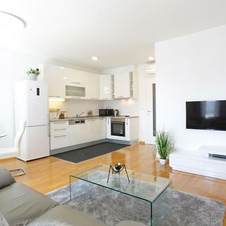 Apartment Rio โปดสตรานา ภายนอก รูปภาพ