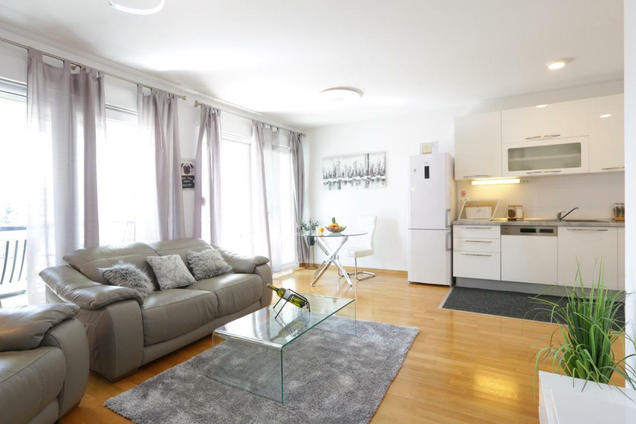 Apartment Rio โปดสตรานา ภายนอก รูปภาพ